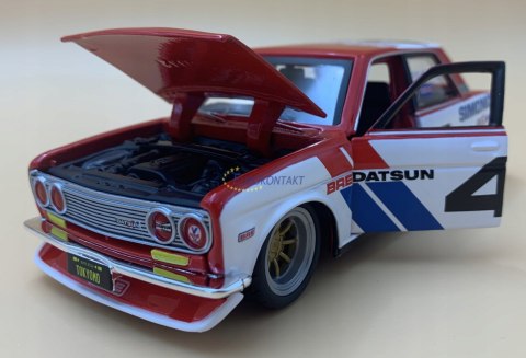DATSUN 510 BRE 1971 John Morton 1:24 Maisto 32532