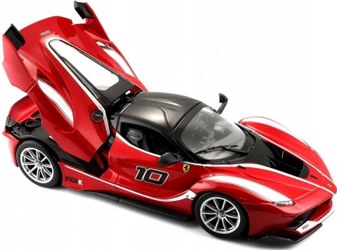 Ferrari FXX K 1:24 do składania Maisto 39132 Ferrari FXX K 1:24 do składania Maisto 39132