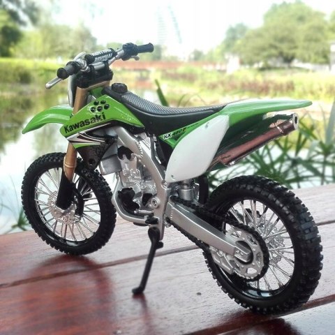 KAWASAKI KX 450F motocykl model 1:12 Maisto KAWASAKI KX 450F motocykl model 1:12 Maisto