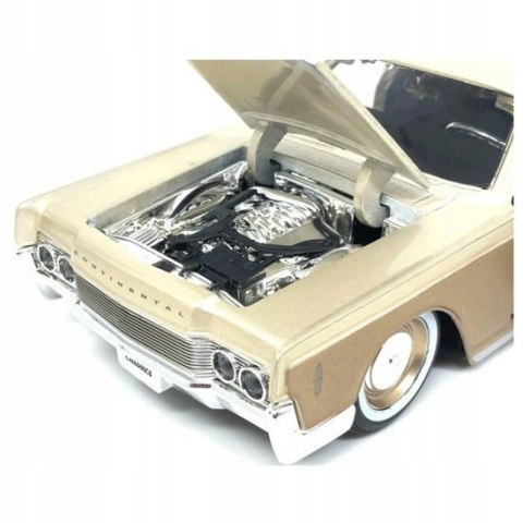 Lincoln Continental 1:26 32531 Maisto Design Lincoln Continental 1:26 32531 Maisto Design