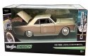 Lincoln Continental 1:26 32531 Maisto Design