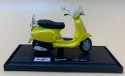 Piaggio Vespa LXV 2013 skuter model 1:18 Maisto