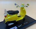 Piaggio Vespa LXV 2013 skuter model 1:18 Maisto