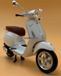 Piaggio Vespa Primavera 150 skuter 1:12 Maisto