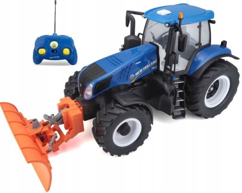 Traktor New Holland T8 z pługiem zdalnie sterowany