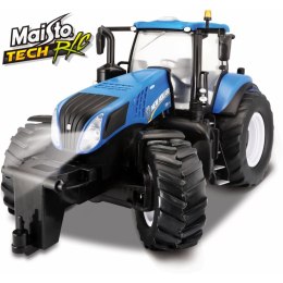 Traktor New Holland T8 z pługiem zdalnie sterowany