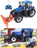 Traktor New Holland T8 z pługiem zdalnie sterowany