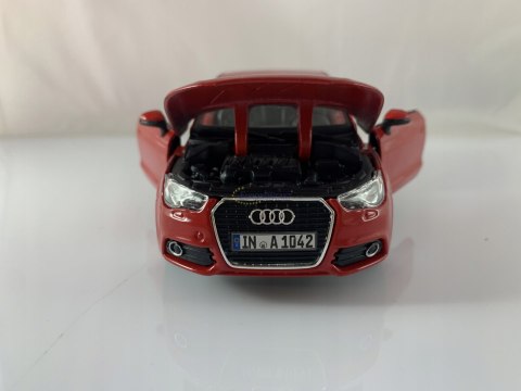 Audi A1 czerwony 1:24 model metalowy Bburago 22127 Audi A1 czerwony 1:24 model metalowy Bburago 22127