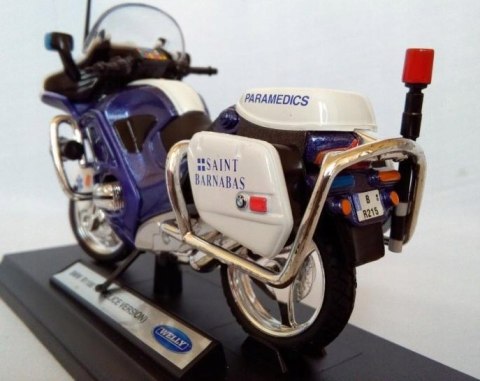 BMW R1100 RT ratownik medyczny 1:18 Welly metalowy BMW R1100 RT ratownik medyczny 1:18 Welly metalowy