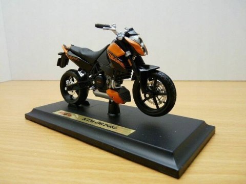 KTM 690 DUKE motocykl model 1:18 Maisto KTM 690 DUKE motocykl model 1:18 Maisto