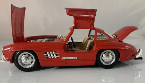 Mercedes 300 SL 1954 Gullwing 1:24 Bburago 22023 Mercedes 300 SL 1954 Gullwing 1:24 Bburago 22023