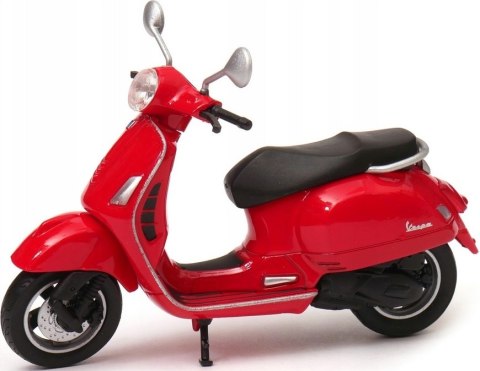 Piaggio Vespa GTS 125 2017 skuter model 1:18 Welly Piaggio Vespa GTS 125 2017 skuter model 1:18 Welly