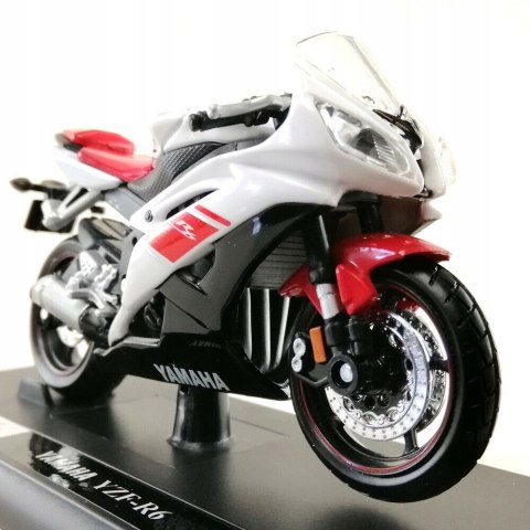 YAMAHA YZF-R6 motocykl model 1:18 Maisto YAMAHA YZF-R6 motocykl model 1:18 Maisto