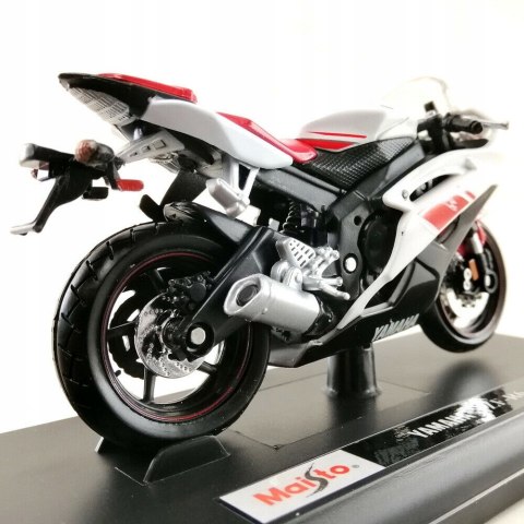 YAMAHA YZF-R6 motocykl model 1:18 Maisto YAMAHA YZF-R6 motocykl model 1:18 Maisto