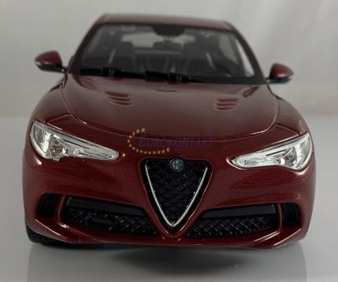Alfa Romeo Stelvio red 1:24 model Bburago 21086 Alfa Romeo Stelvio red 1:24 model Bburago 21086