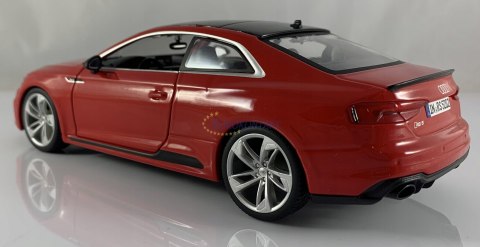 Audi RS 5 coupe czerwony 1:24 model Bburago 21090 Audi RS 5 coupe czerwony 1:24 model Bburago 21090