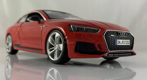Audi RS 5 coupe czerwony 1:24 model Bburago 21090 Audi RS 5 coupe czerwony 1:24 model Bburago 21090