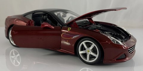 FERRARI California T bordowy model Bburago 26002 FERRARI California T bordowy model Bburago 26002