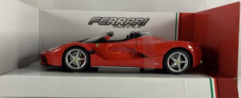 FERRARI LaFerrari Aperta red model Bburago 26022 FERRARI LaFerrari Aperta red model Bburago 26022