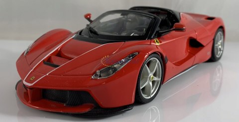 FERRARI LaFerrari Aperta red model Bburago 26022 FERRARI LaFerrari Aperta red model Bburago 26022
