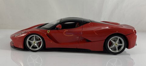 FERRARI LaFerrari F70 red model Bburago 26001 FERRARI LaFerrari F70 red model Bburago 26001