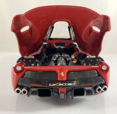 FERRARI LaFerrari F70 red model Bburago 26001 FERRARI LaFerrari F70 red model Bburago 26001