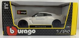 Nissan GT-R 2017 biały 1:24 model Bburago 21082