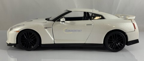 Nissan GT-R 2017 biały 1:24 model Bburago 21082 Nissan GT-R 2017 biały 1:24 model Bburago 21082