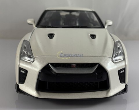 Nissan GT-R 2017 biały 1:24 model Bburago 21082 Nissan GT-R 2017 biały 1:24 model Bburago 21082