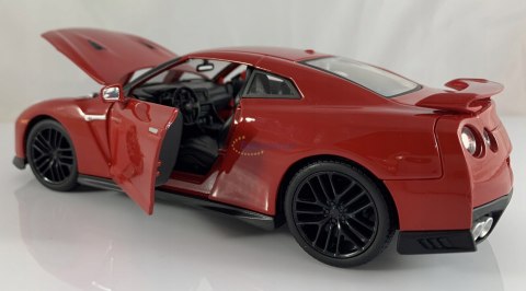 Nissan GT-R 2017 red 1:24 model Bburago 21082 Nissan GT-R 2017 red 1:24 model Bburago 21082