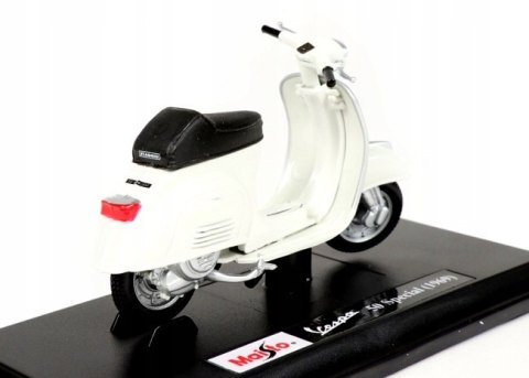 Piaggio Vespa 50 Special skuter model 1:18 Maisto Piaggio Vespa 50 Special skuter model 1:18 Maisto