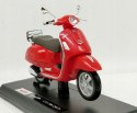 Piaggio Vespa GTS 300 2017 skuter 1:18 Maisto