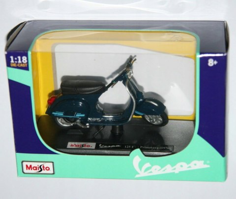 Piaggio Vespa Primavera skuter 1:18 model Maisto Piaggio Vespa Primavera skuter 1:18 model Maisto