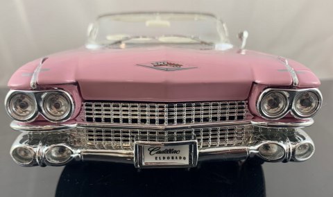 CADILLAC ELDORADO 1959 1:18 model Maisto 36813 CADILLAC ELDORADO 1959 1:18 model Maisto 36813