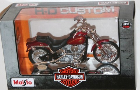 HARLEY DAVIDSON 1984 FXST Softail 1:18 Maisto HARLEY DAVIDSON 1984 FXST Softail 1:18 Maisto