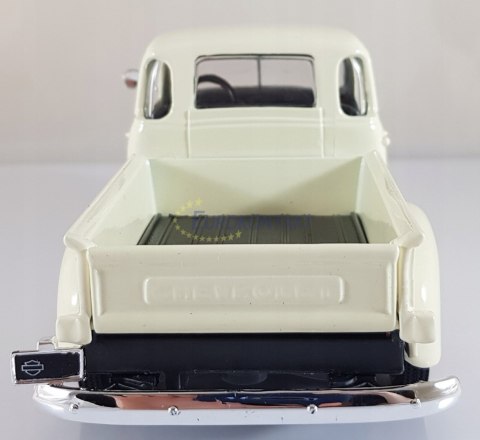 HARLEY DAVIDSON FLSTS + CHEVY 3100 1:24 32194 HARLEY DAVIDSON FLSTS + CHEVY 3100 1:24 32194