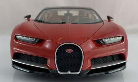 BUGATTI Chiron 1:18 red black model BBurago 11040 BUGATTI Chiron 1:18 red black model BBurago 11040
