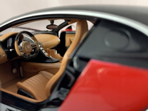 BUGATTI Chiron 1:18 red black model BBurago 11040 BUGATTI Chiron 1:18 red black model BBurago 11040