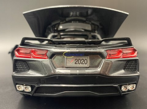 Chevrolet CORVETTE Stingray 2020 1:18 Maisto 31447 Chevrolet CORVETTE Stingray 2020 1:18 Maisto 31447