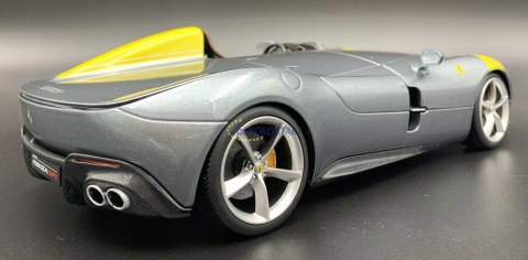 FERRARI Monza SP1 duży model 1:18 Bburago 16013 FERRARI Monza SP1 duży model 1:18 Bburago 16013
