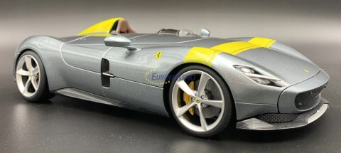 FERRARI Monza SP1 duży model 1:18 Bburago 16013 FERRARI Monza SP1 duży model 1:18 Bburago 16013