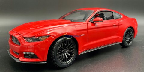 Ford MUSTANG GT 2015 1:18 Maisto 31197 Ford MUSTANG GT 2015 1:18 Maisto 31197