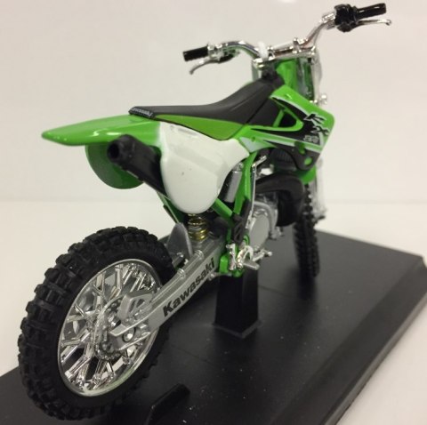 KAWASAKI KX 250 2002 r. model 1:18 Welly metalowy KAWASAKI KX 250 2002 r. model 1:18 Welly metalowy