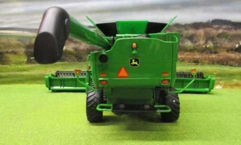 Kombajn JOHN DEERE S 780 1:32 Britains 45674 Kombajn JOHN DEERE S 780 1:32 Britains 45674