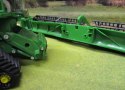 Kombajn JOHN DEERE S 780 1:32 Britains 45674