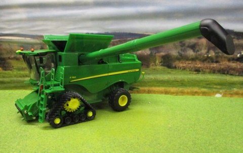 Kombajn JOHN DEERE S 780 1:32 Britains 45674 Kombajn JOHN DEERE S 780 1:32 Britains 45674
