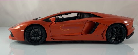 LAMBORGHINI Aventador LP700-4 1:18 Bburago 11033 LAMBORGHINI Aventador LP700-4 1:18 Bburago 11033