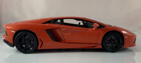 LAMBORGHINI Aventador LP700-4 1:18 Bburago 11033 LAMBORGHINI Aventador LP700-4 1:18 Bburago 11033