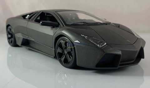 LAMBORGHINI Reventon grey 1:18 model BBurago 11029 LAMBORGHINI Reventon grey 1:18 model BBurago 11029