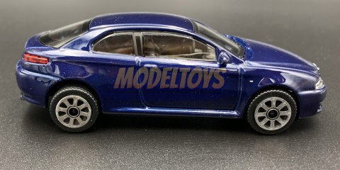 ALFA ROMEO GT model metalowy 1:43 Bburago ALFA ROMEO GT model metalowy 1:43 Bburago